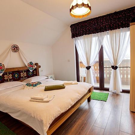 Gradina Lu' Ion "A Home Away From Home" (Adults Only) Vişeu de Sus Exteriör bild