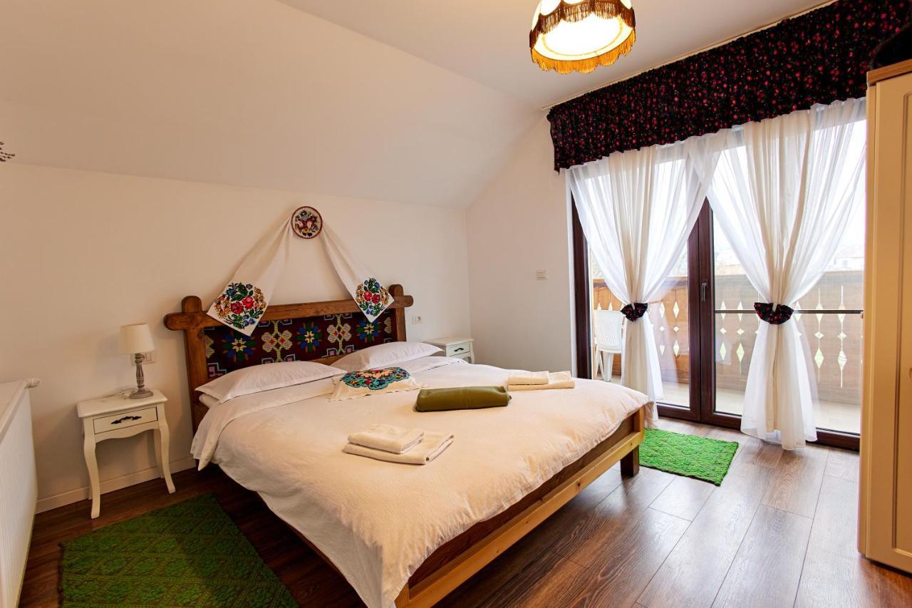 Gradina Lu' Ion "A Home Away From Home" (Adults Only) Vişeu de Sus Exteriör bild