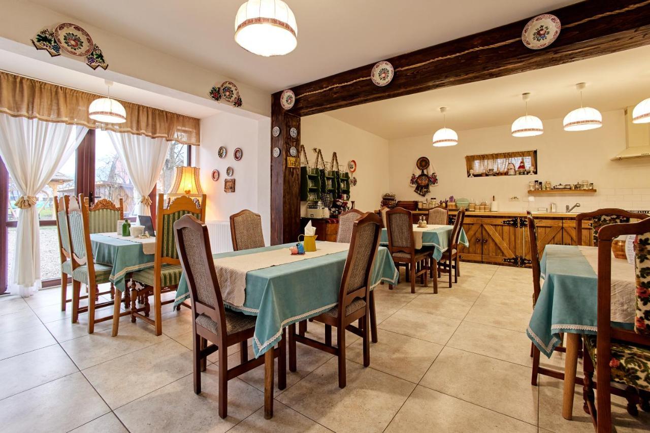 Gradina Lu' Ion "A Home Away From Home" (Adults Only) Vişeu de Sus Exteriör bild